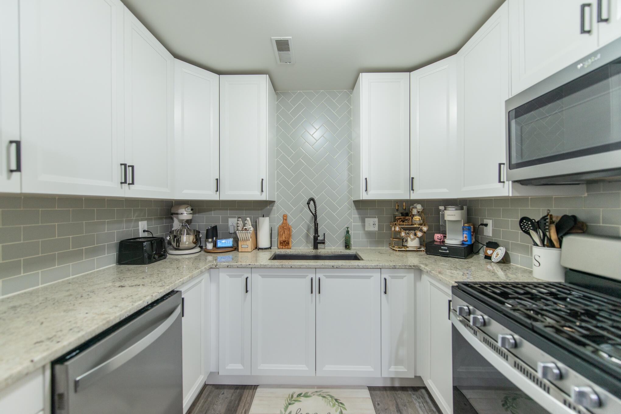 404 Sturdy Road, Unit A5 Valparaiso, IN 46383 - Photo 7 of 17 2040x1361