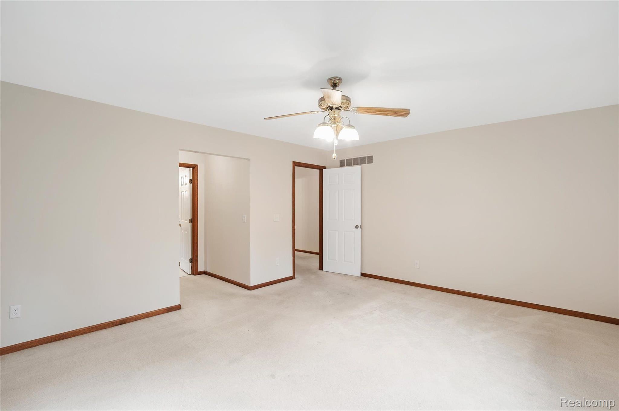1674 North Hacker Road Howell, MI 48843 - Photo 22 of 40 1674 N Hacker Road