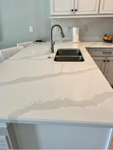 $3,795 | 5569 Cannes Circle, Sarasota, FL 34231