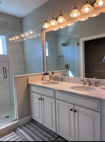 $3,795 | 5569 Cannes Circle, Sarasota, FL 34231