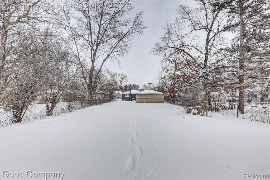 2863 Columbia Road Berkley, MI 48072 - Photo 27 of 34