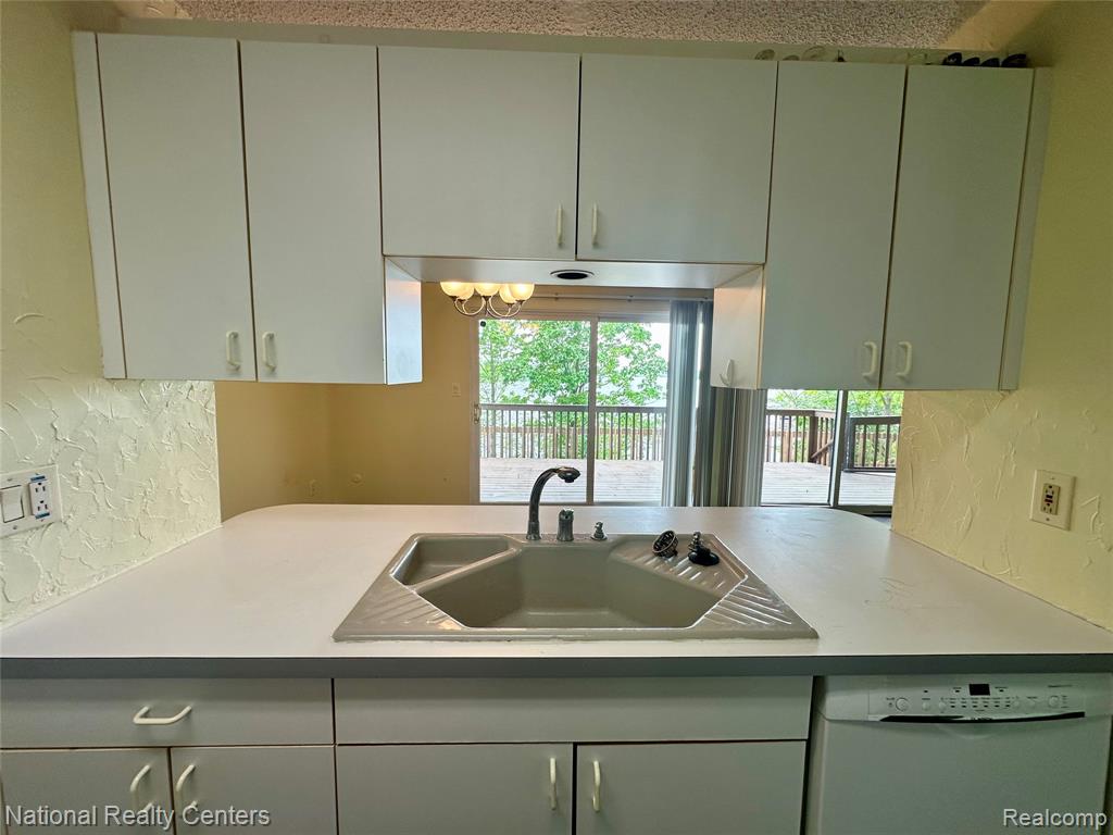 1744 Grove Road, Unit A101 Ypsilanti, MI 48198 - Photo 7 of 30