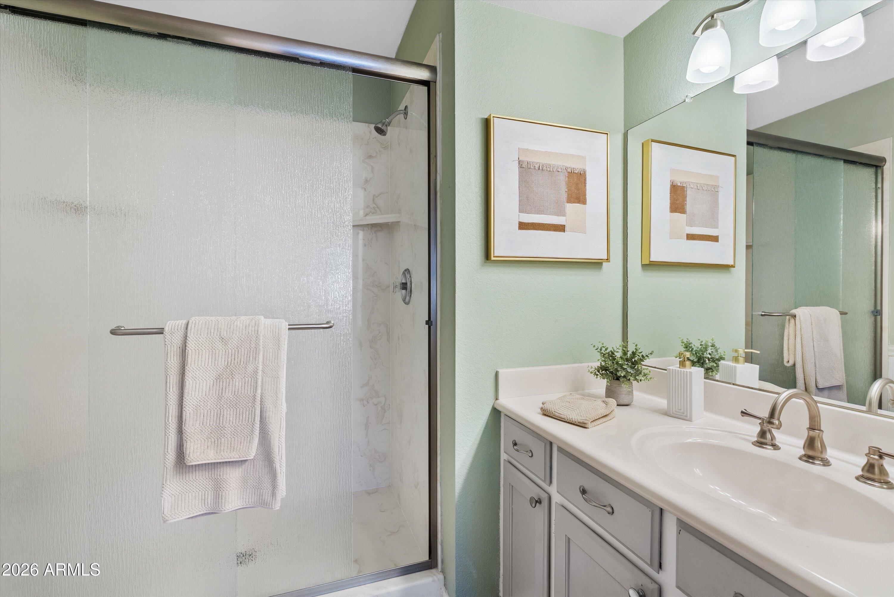 5230 East Brown Road, Unit 117 Mesa, AZ 85205 - Photo 18 of 27 Primary Bathroom