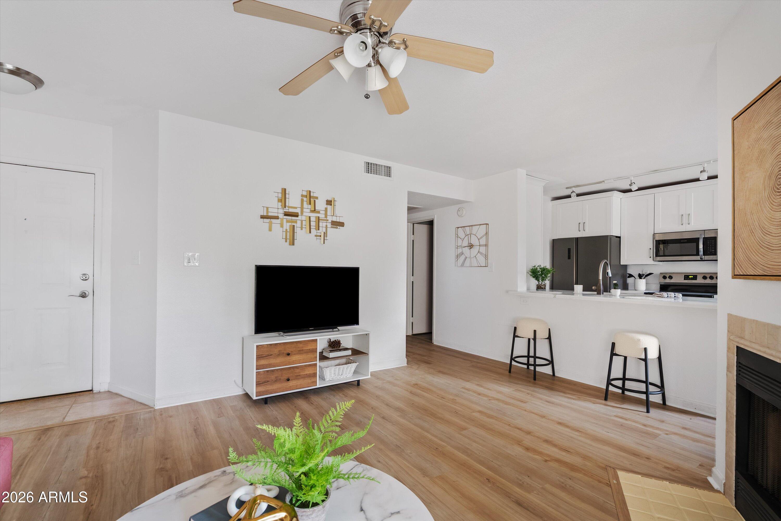 5230 East Brown Road, Unit 117 Mesa, AZ 85205 - Photo 5 of 27 Fully Remodeled