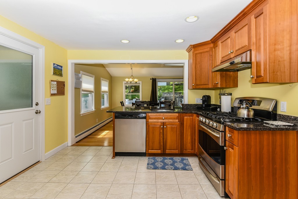 97 Greensboro Road Dedham, MA 02026 - Photo 9 of 28 Gallery Image 9