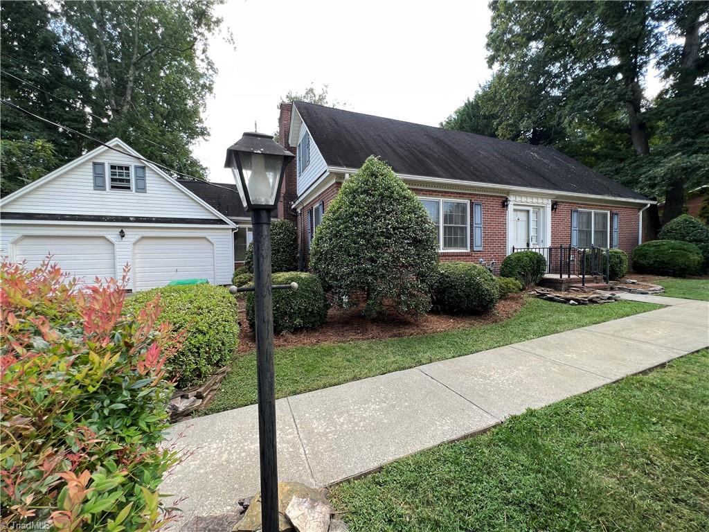 406 Spring Street King, NC 27021 - Photo 5 of 50 Gallery Image 5