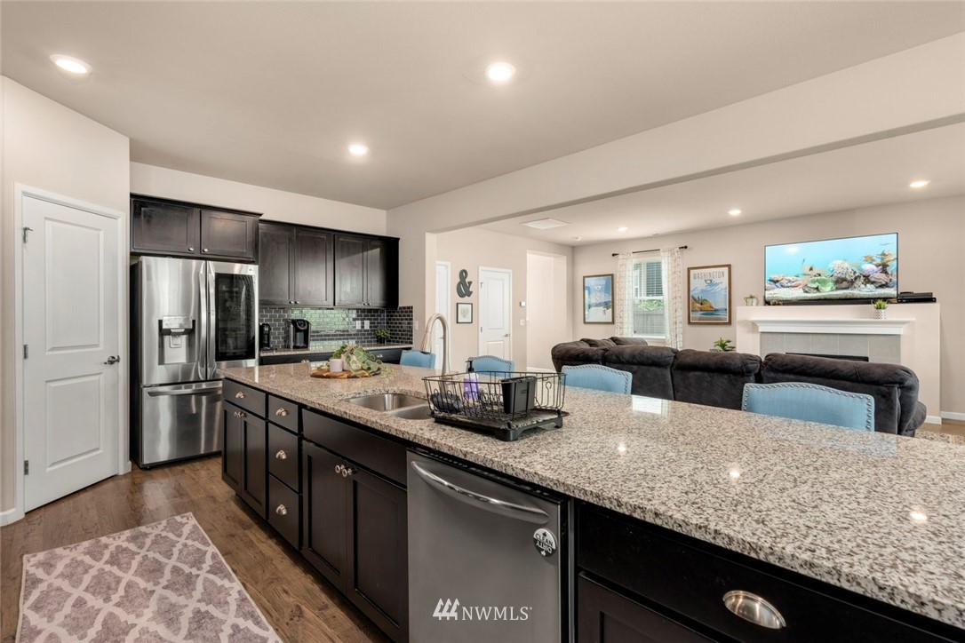 3 159th Place Southeast Bothell, WA 98012 - Photo 8 of 27 a kitchen with lot of counter top space