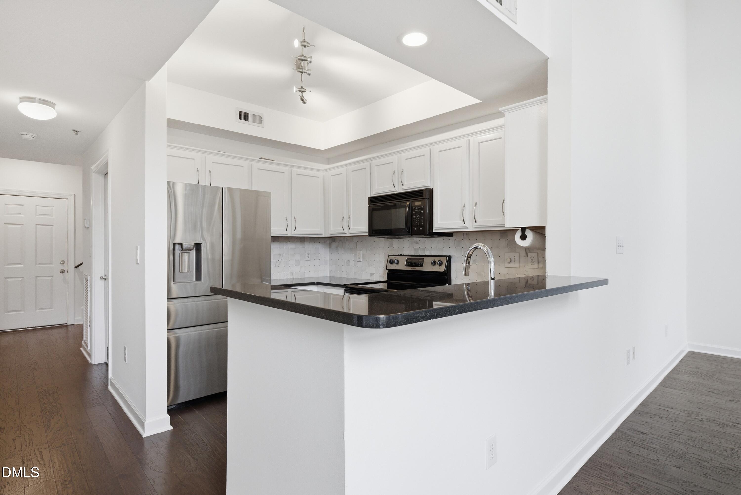 200 South Dawson Street Raleigh, NC 27601 - Photo 7 of 26 DSC04273