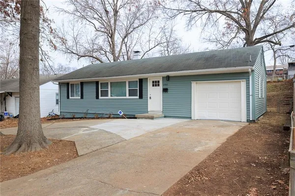 $214,900 | 2507 South Arlington Avenue, Independence, MO 64052