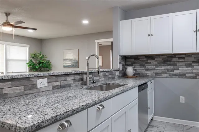 $229,900 | 2507 South Arlington Avenue, Independence, MO 64052