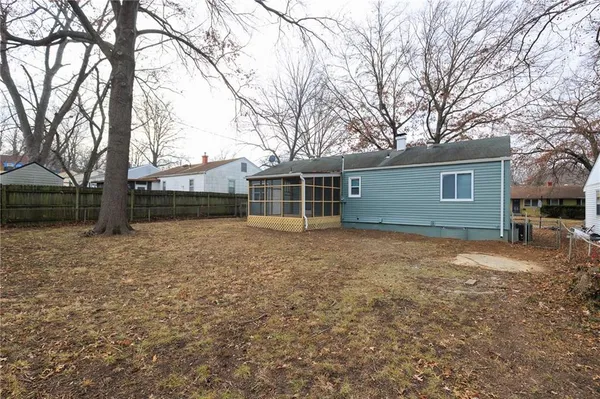 $214,900 | 2507 South Arlington Avenue, Independence, MO 64052