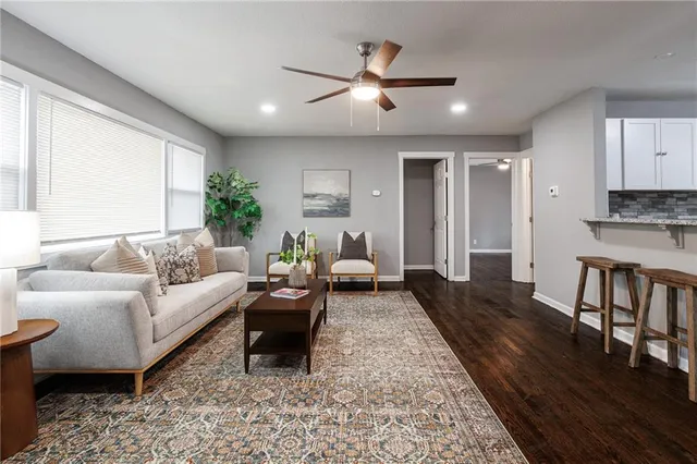 $229,900 | 2507 South Arlington Avenue, Independence, MO 64052