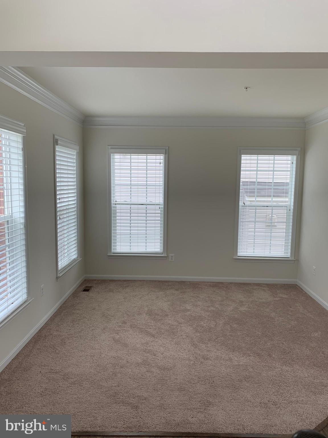 11518 Neon Road Fort Washington, MD 20744 - Photo 3 of 22 Formal Living Room