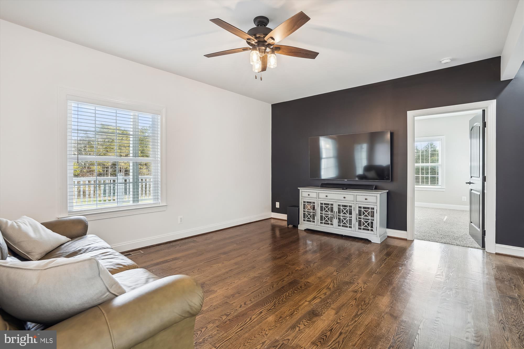 3352 Mountain Road Front Royal, VA 22630 - Photo 8 of 25 Family Room
