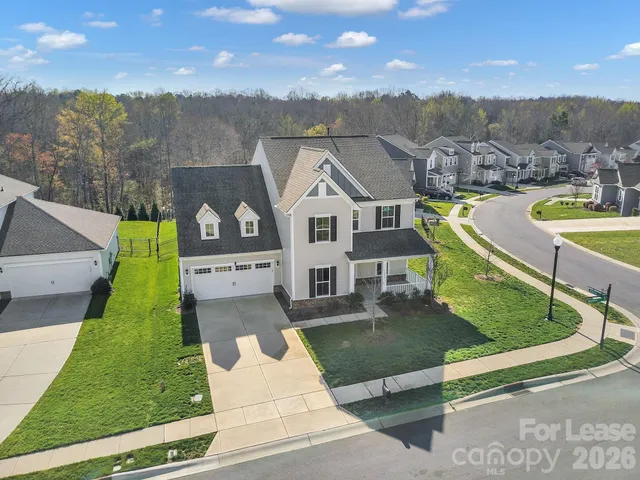 $3,300 | 5002 Belleroyal Court, Fort Mill, SC 29707