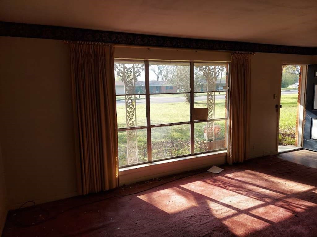 1716 South Robison Road Texarkana, TX 75501 - Photo 5 of 9