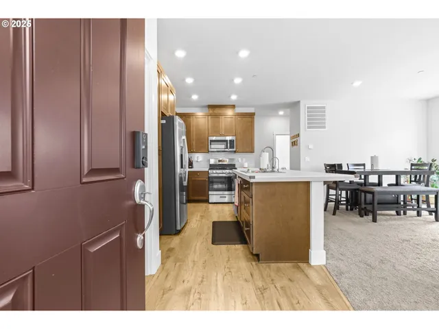 $459,900 | 18400 Southwest Sugarloaf Lane, Beaverton, OR 97007