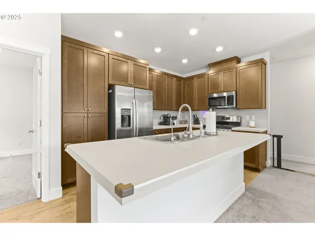 $459,900 | 18400 Southwest Sugarloaf Lane, Beaverton, OR 97007