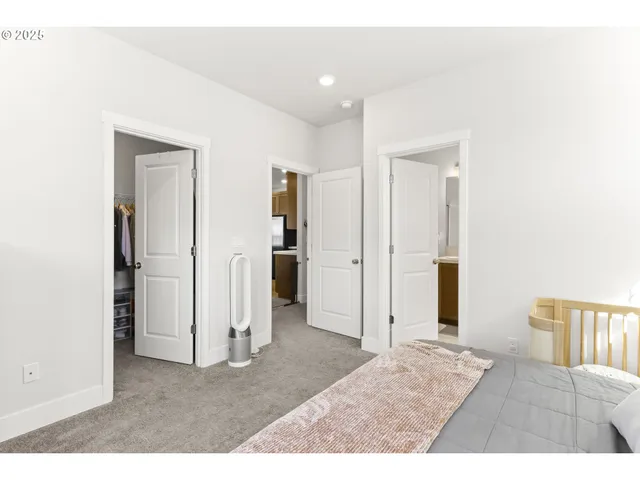 $459,900 | 18400 Southwest Sugarloaf Lane, Beaverton, OR 97007