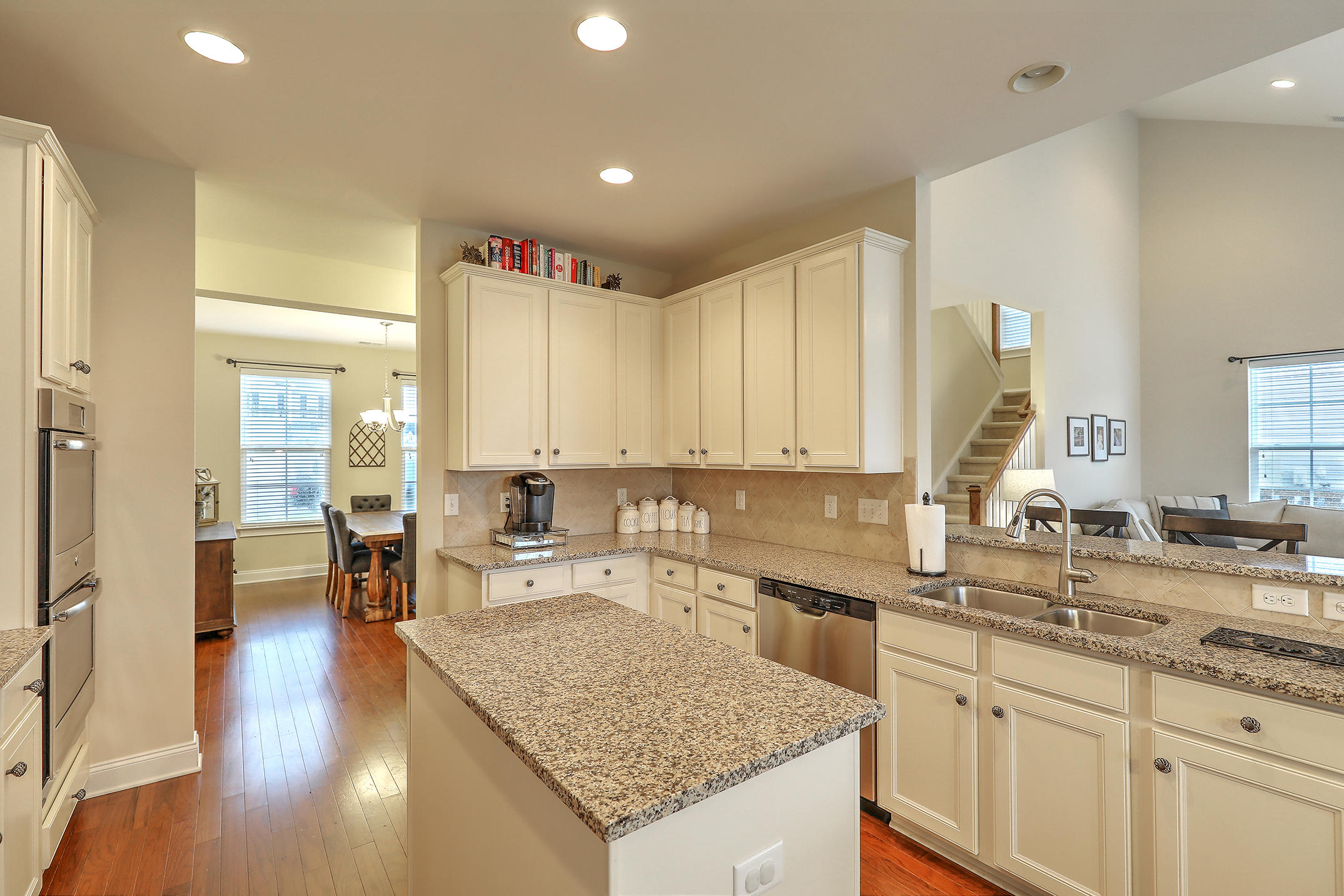 404 Spectrum Road Summerville, SC 29486 - Photo 15 of 31 1R3A1494_5_6