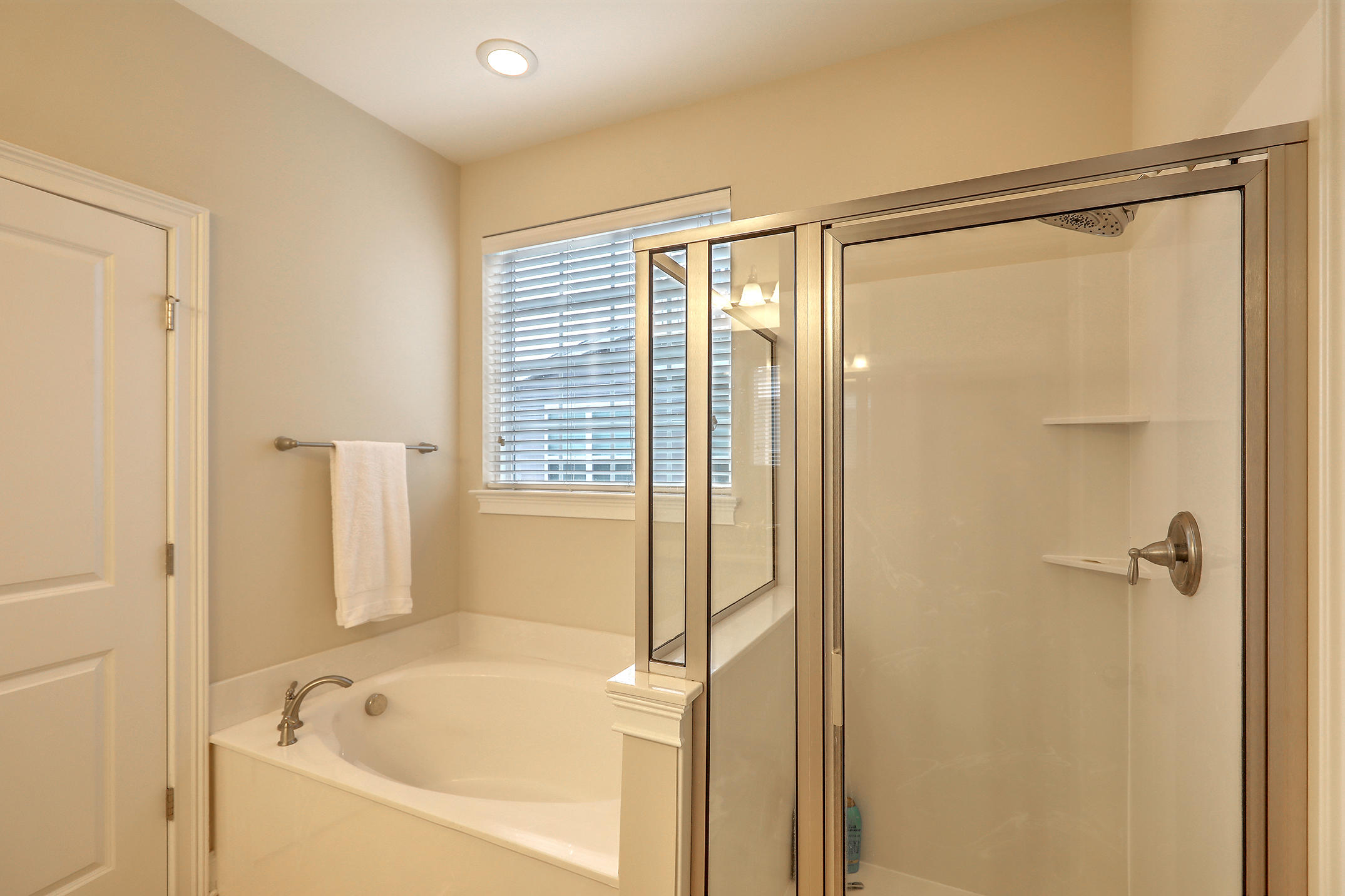 404 Spectrum Road Summerville, SC 29486 - Photo 19 of 31 1R3A1506_7_8