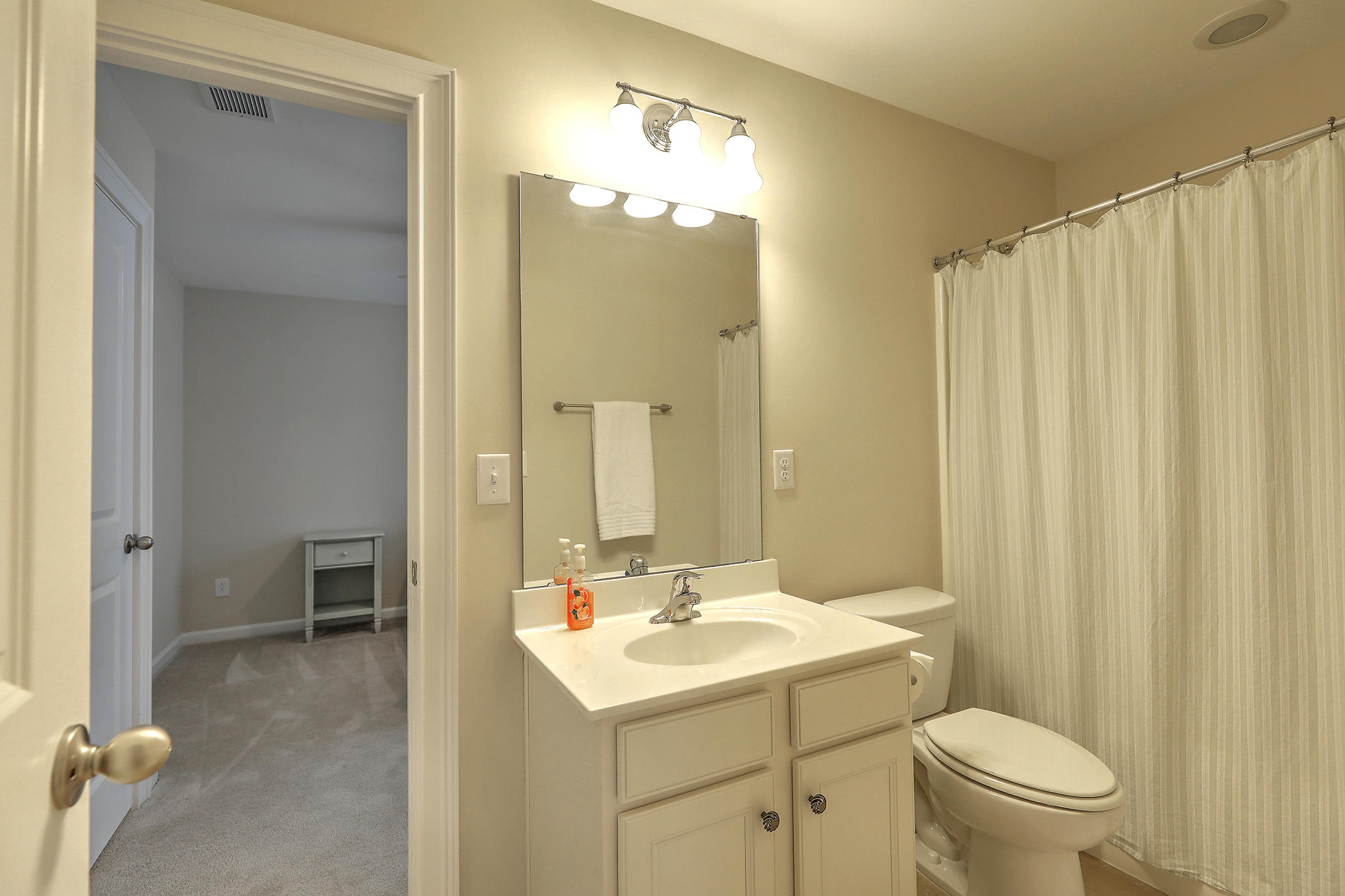 404 Spectrum Road Summerville, SC 29486 - Photo 24 of 31 1R3A1512_3_4