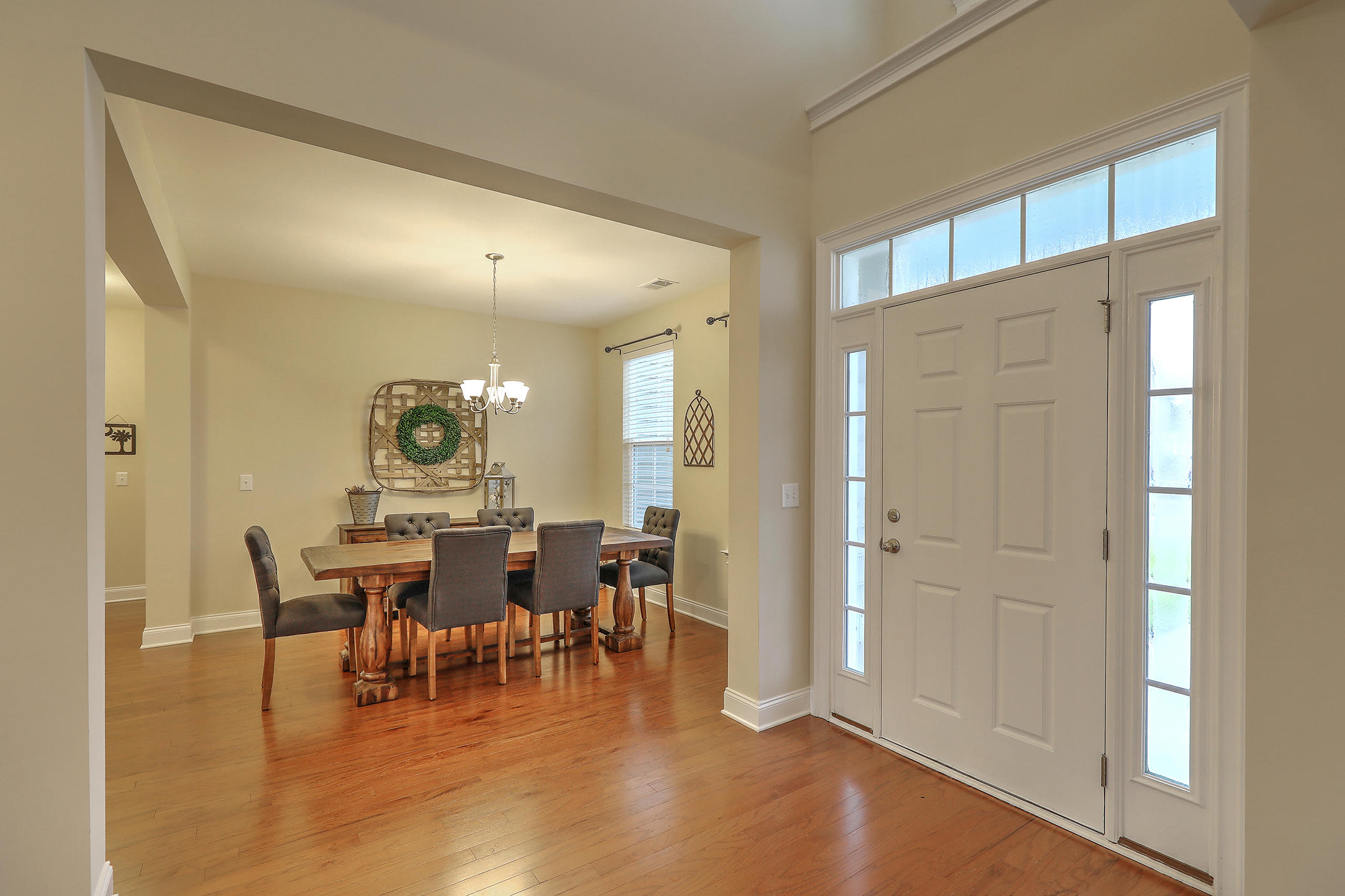 404 Spectrum Road Summerville, SC 29486 - Photo 4 of 31 1R3A1452_3_4