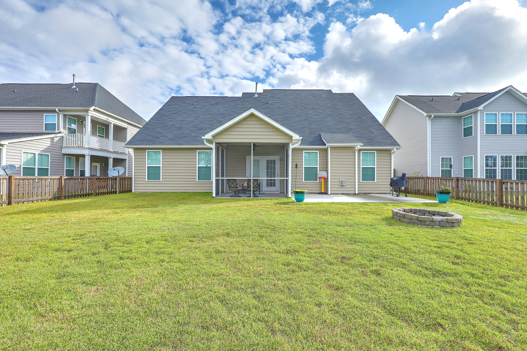 404 Spectrum Road Summerville, SC 29486 - Photo 31 of 31 1R3A1825_6_7
