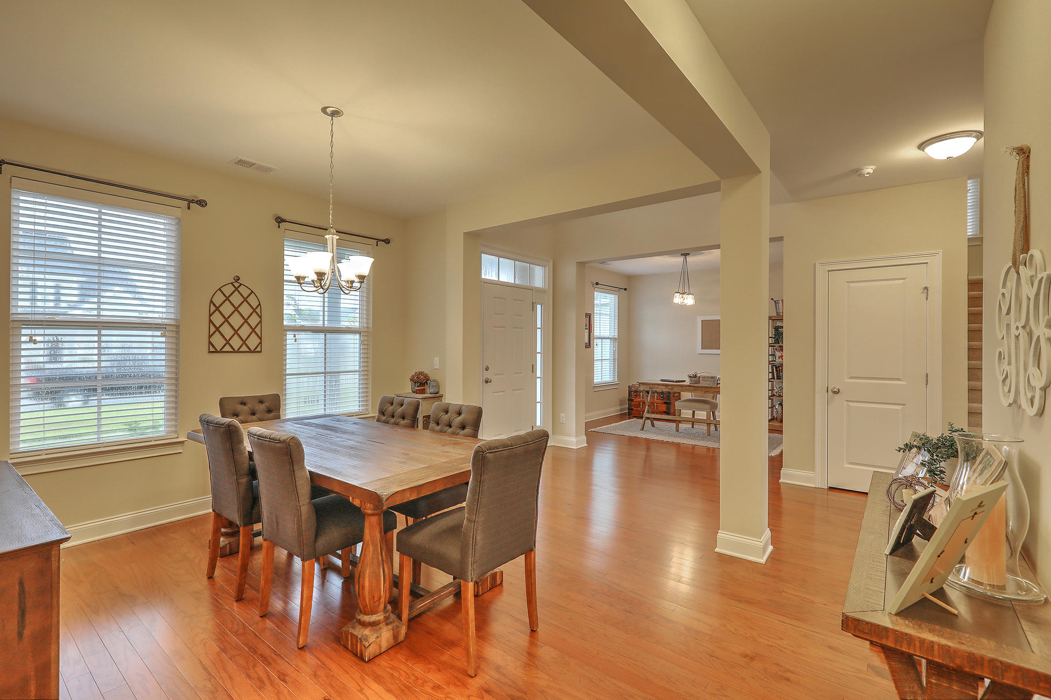 404 Spectrum Road Summerville, SC 29486 - Photo 6 of 31 1R3A1467_8_9