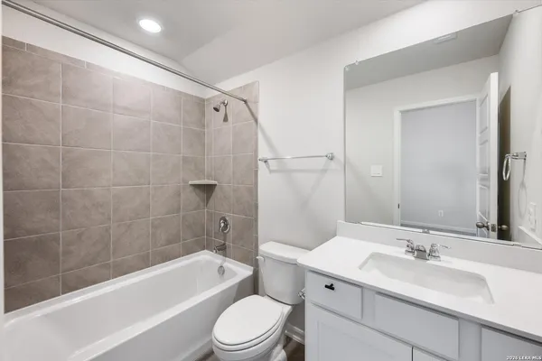 $3,500 | 11347 Acorn Bluff, San Antonio, TX 78254