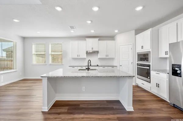 $3,500 | 11347 Acorn Bluff, San Antonio, TX 78254