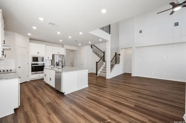 $3,500 | 11347 Acorn Bluff, San Antonio, TX 78254
