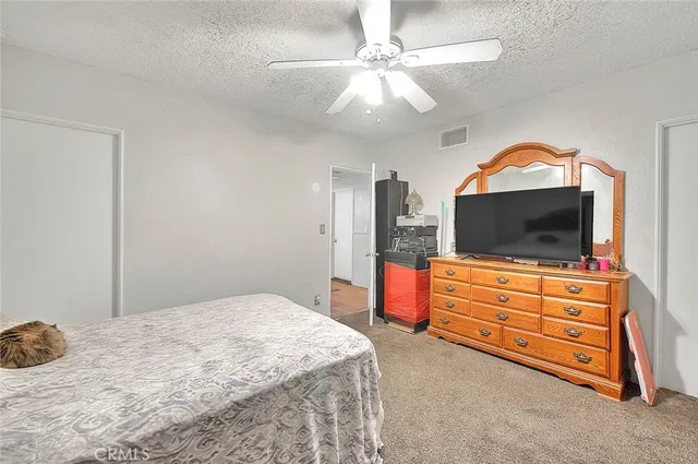 $499,900 | 18087 San Bernardino Avenue, Bloomington, CA 92316