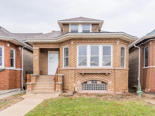$399,900 | 5238 West Wolfram Street, Chicago, IL 60641