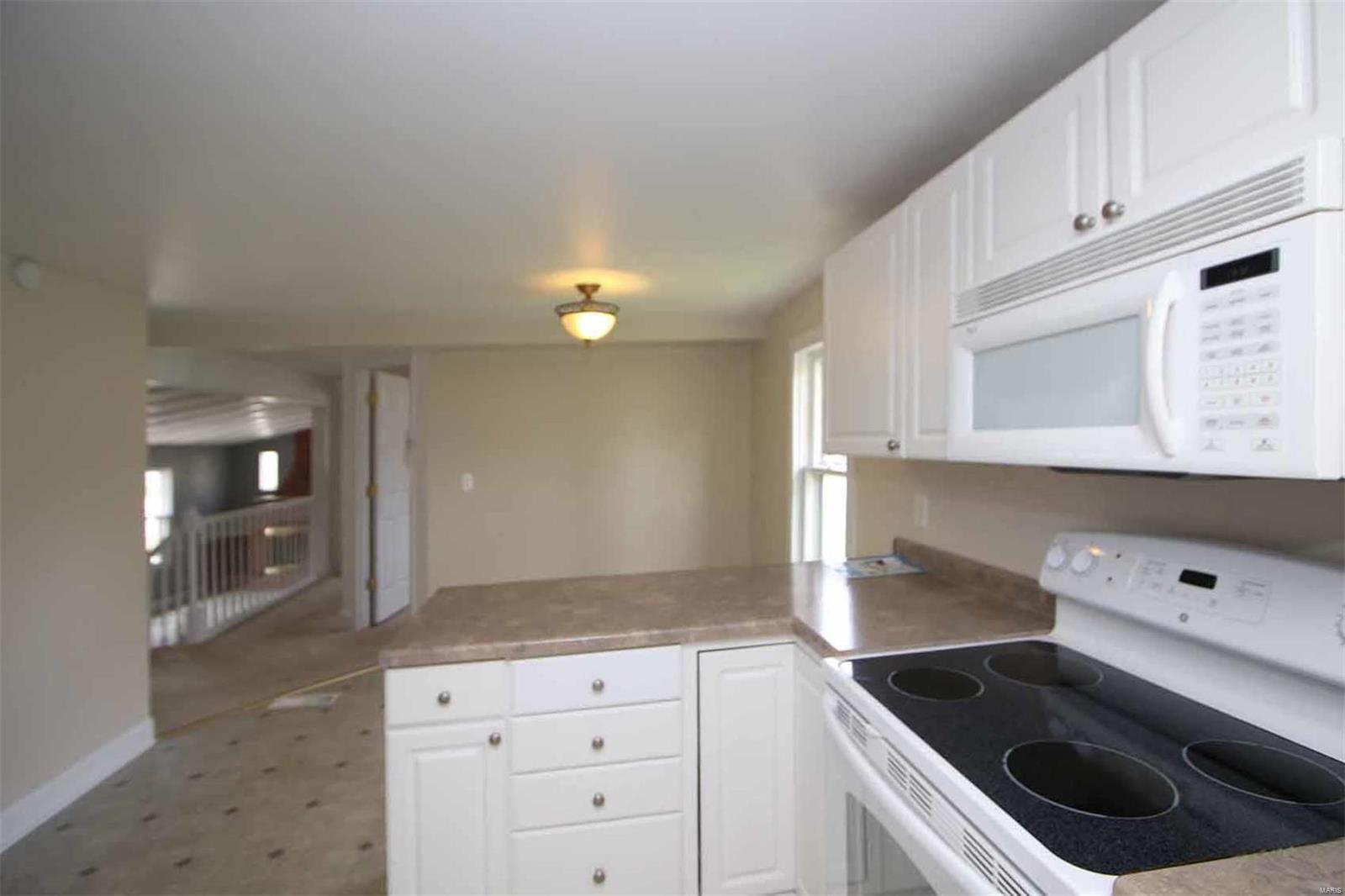 127 East 6th Street Roxana, IL 62084 - Photo 11 of 44