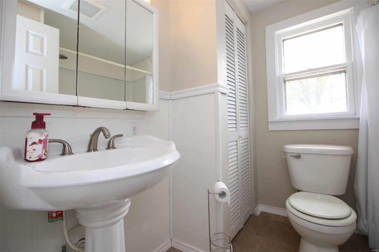 127 East 6th Street Roxana, IL 62084 - Photo 23 of 44