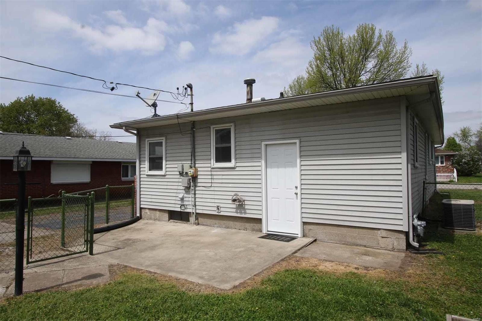 127 East 6th Street Roxana, IL 62084 - Photo 39 of 44