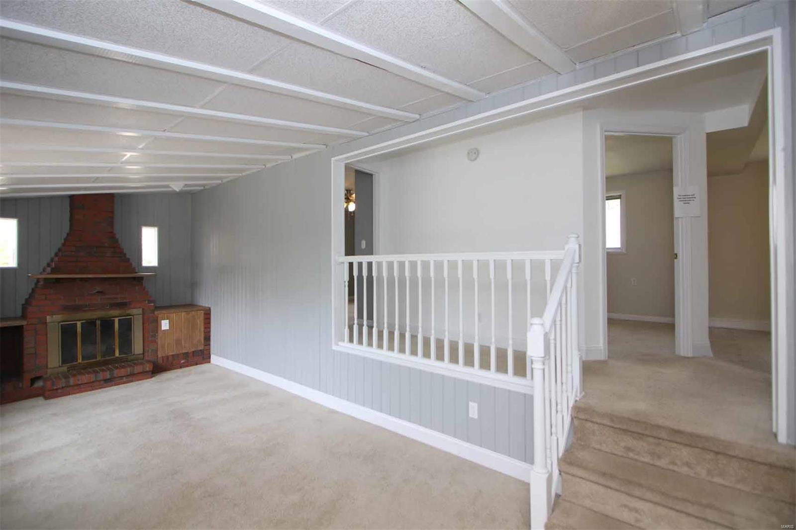 127 East 6th Street Roxana, IL 62084 - Photo 6 of 44