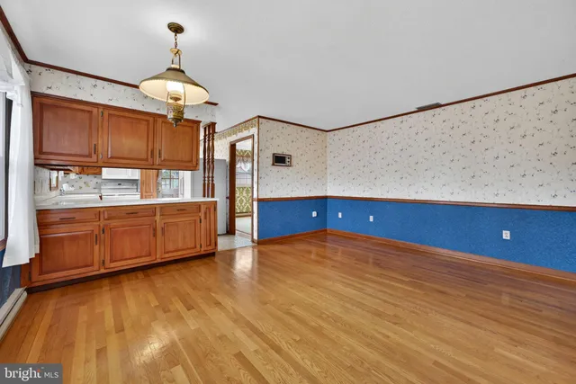 a view of livingroom with furniture and window