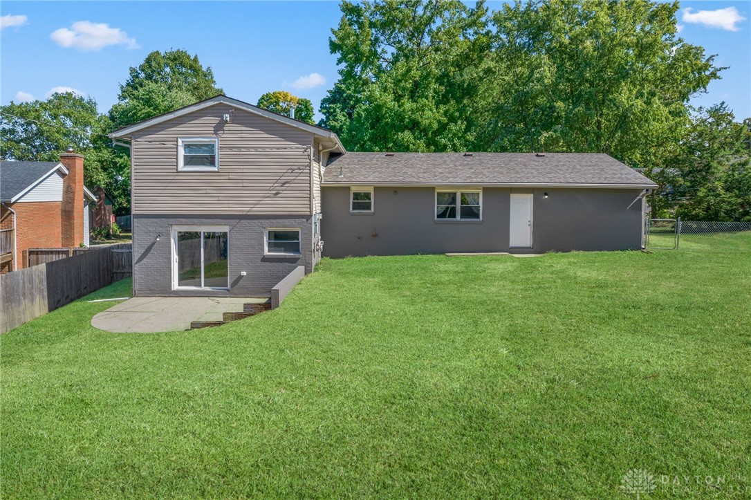 6167 Carnation Road Dayton, OH 45449 - Photo 7 of 52 Gallery Image 7