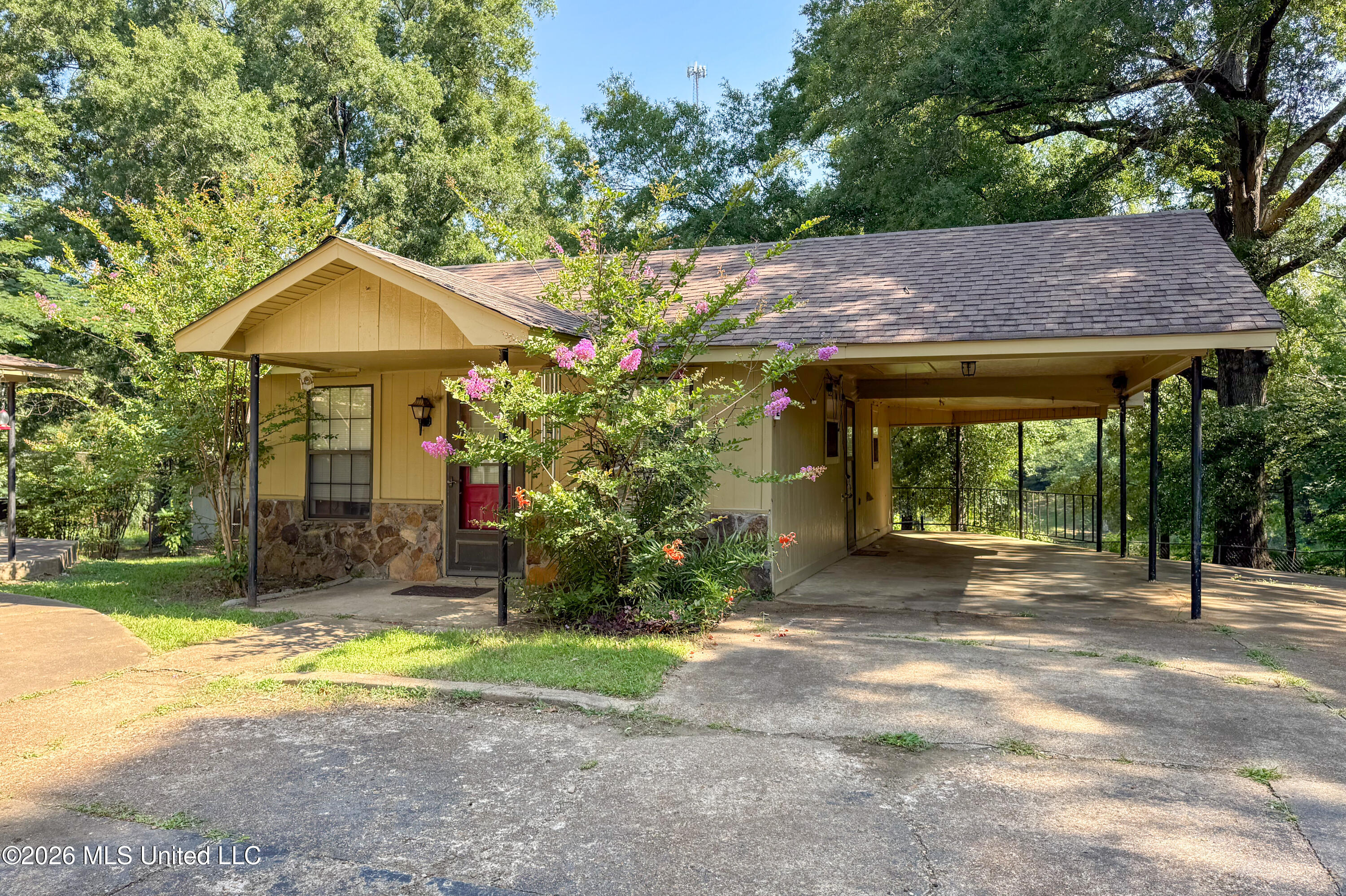 141 Oakdale Road Coldwater, MS 38618 - Photo 26 of 47 141 Oakdale Rd, Coldwater, MS-26