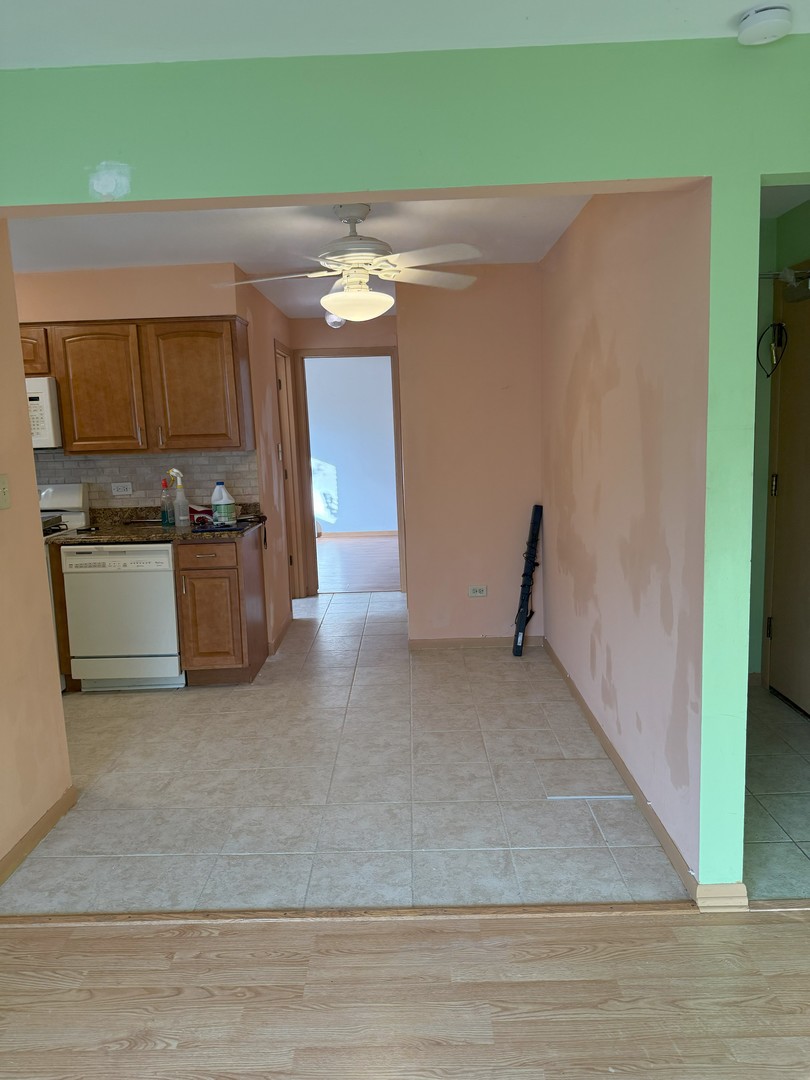 9814 Sayre Avenue, Unit 101 Chicago Ridge, IL 60415 - Photo 6 of 11