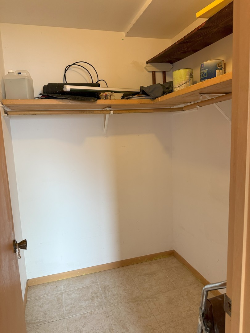 9814 Sayre Avenue, Unit 101 Chicago Ridge, IL 60415 - Photo 8 of 11