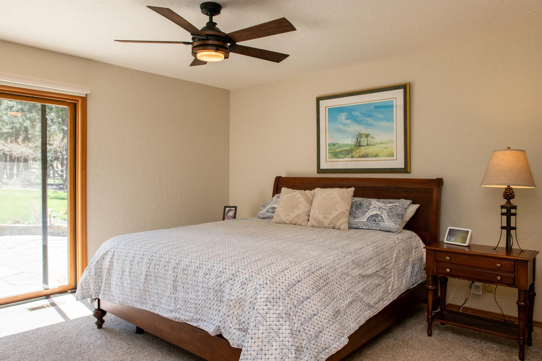 60216 East Ridgeview Drive Bend, OR 97702 - Photo 19 of 53 batch_15Master bedroomRidgeview-10