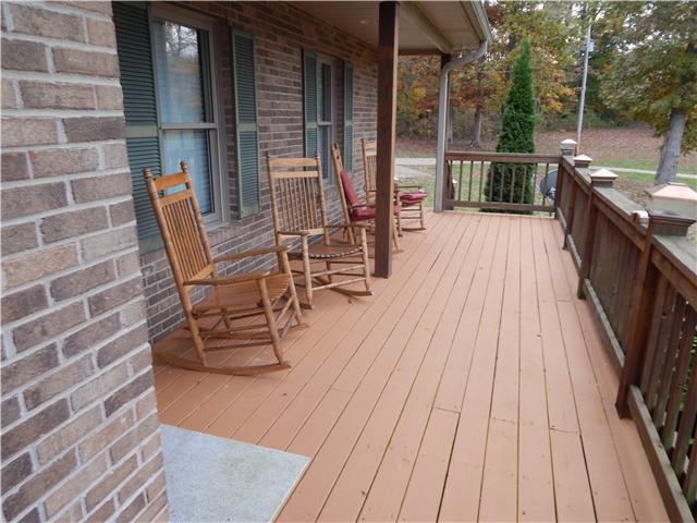 976 Spring Street Charlotte, TN 37036 - Photo 8 of 13 Gallery Image 8