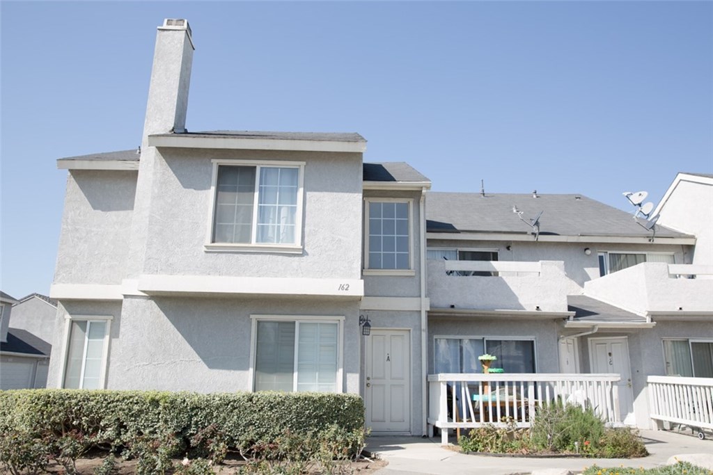 162 West Walnut Avenue, Unit A Rialto, CA 92376 - Photo 1 of 1