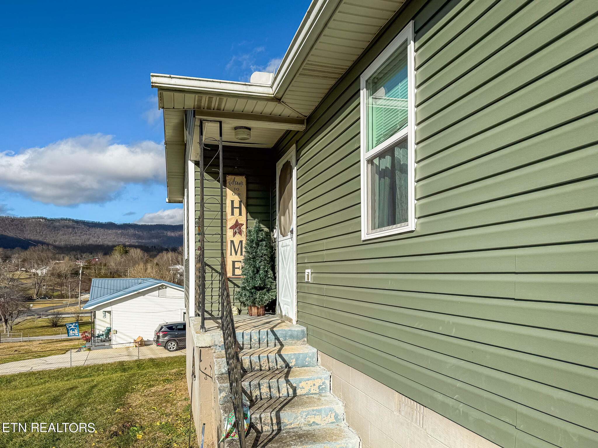 279 Valley View Road La Follette, TN 37766 - Photo 6 of 26 valleyview-05