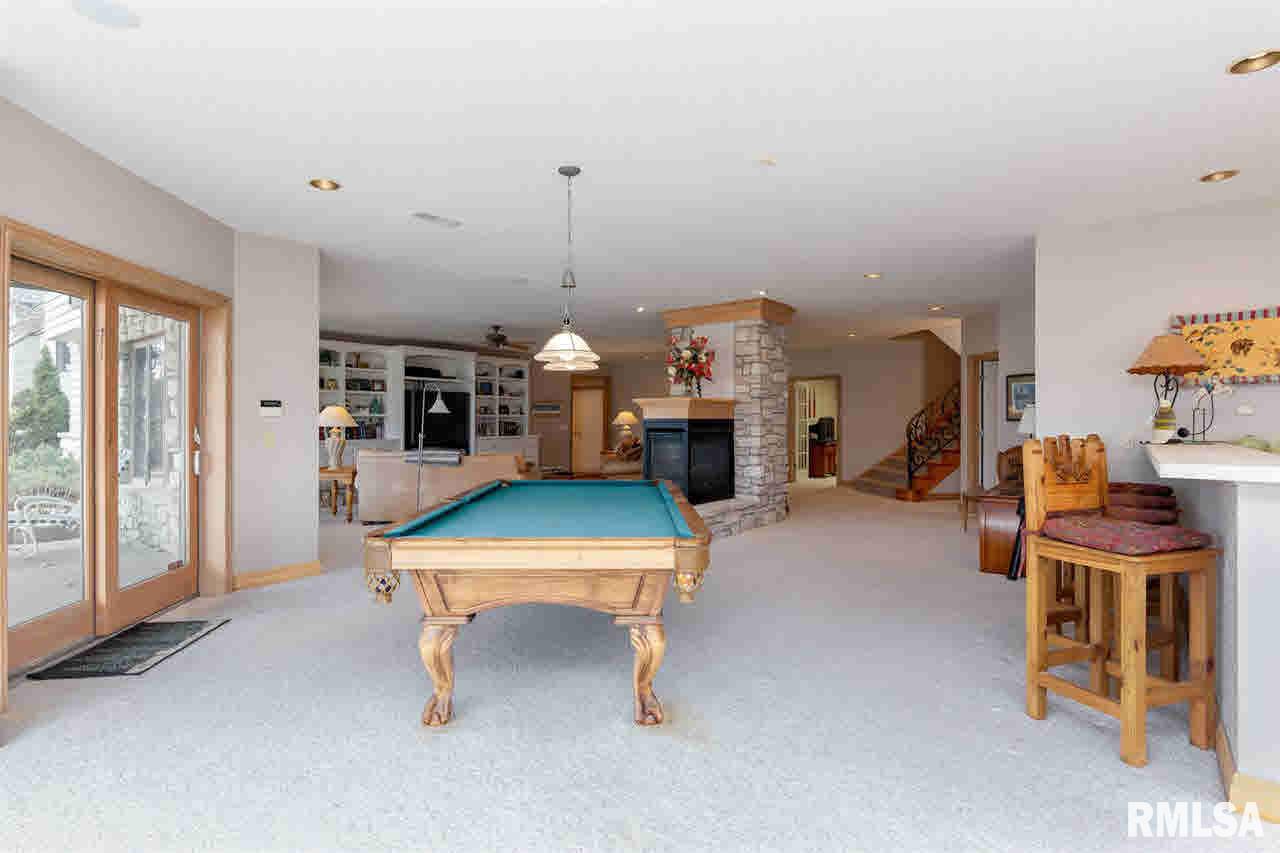 6311 James Road Bettendorf, IA 52722 - Photo 18 of 31 Gallery Image 18