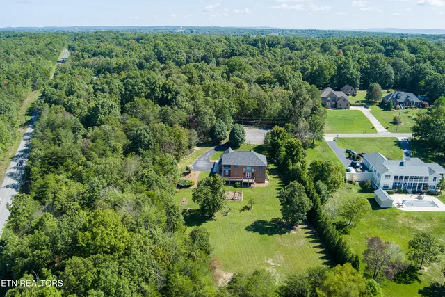 $699,900 | 435 Magnolia Lane, Crossville, TN 38555