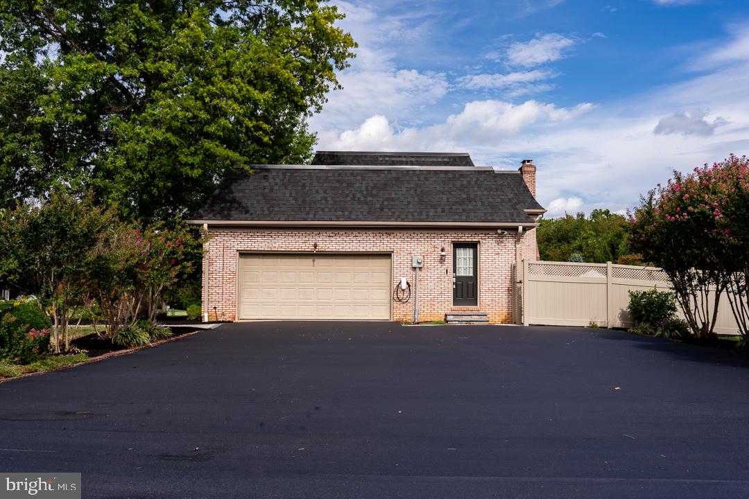 68 Walden Road Lebanon, PA 17042 - Photo 4 of 28 Gallery Image 4